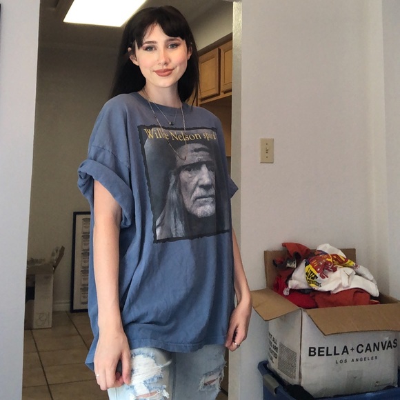 OVERSIZED COMFY Willie Nelson Spirit - Picture 2 of 4